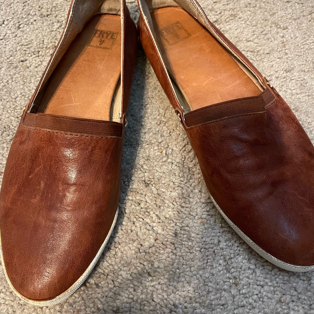 Frye Melanie Slip on